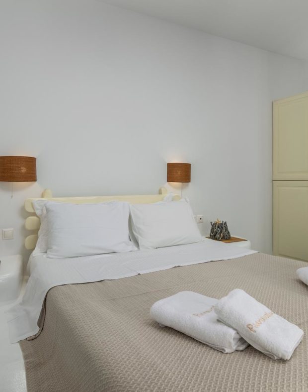 Unique accommodation in Milos Island - Psaravolada Milos Resorts